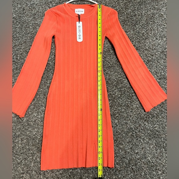 Olive & Oak bodycon dress, NWT, size small - Picture 1 of 6